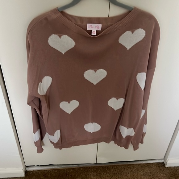 Pink Lily Sweaters - Pink Lily brand rose pink with white heart pattern tunic sweater sz XS worn once